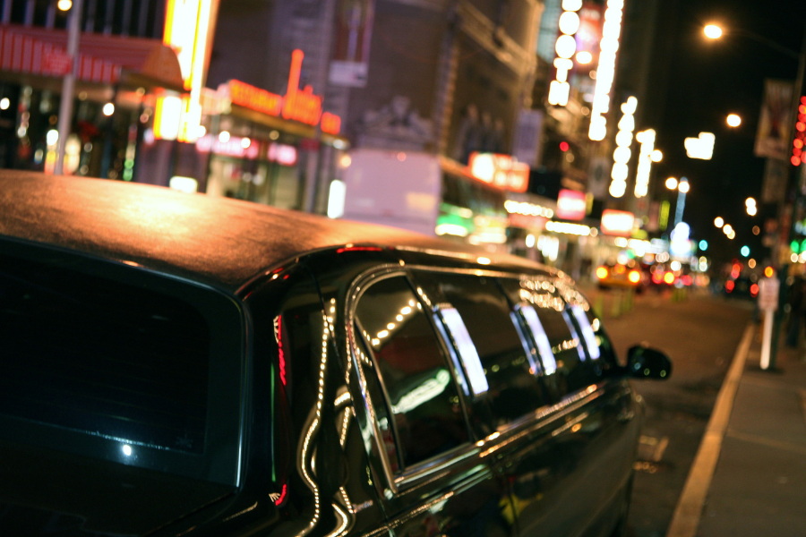 Local vs. Luxury Wine Tours: Which Type Fits Your Travel Style?