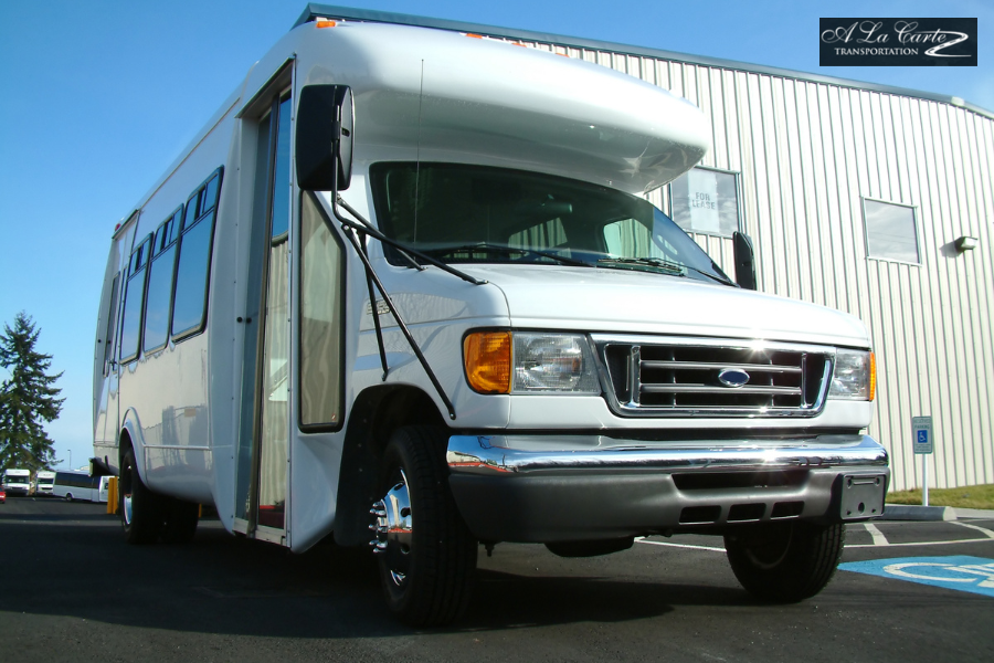 mini bus rental in Washington, DC