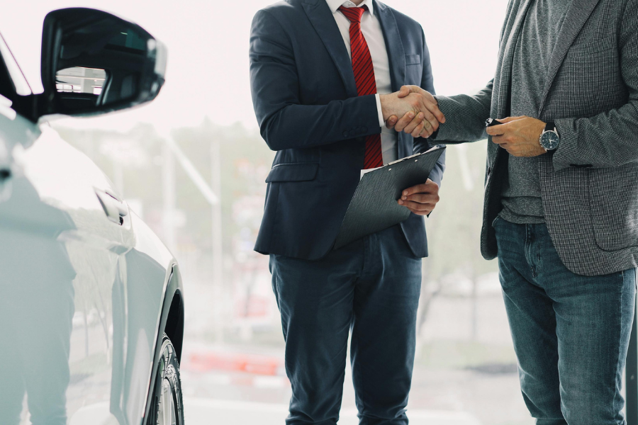 How Corporate Shuttle Services Boost Employee Productivity